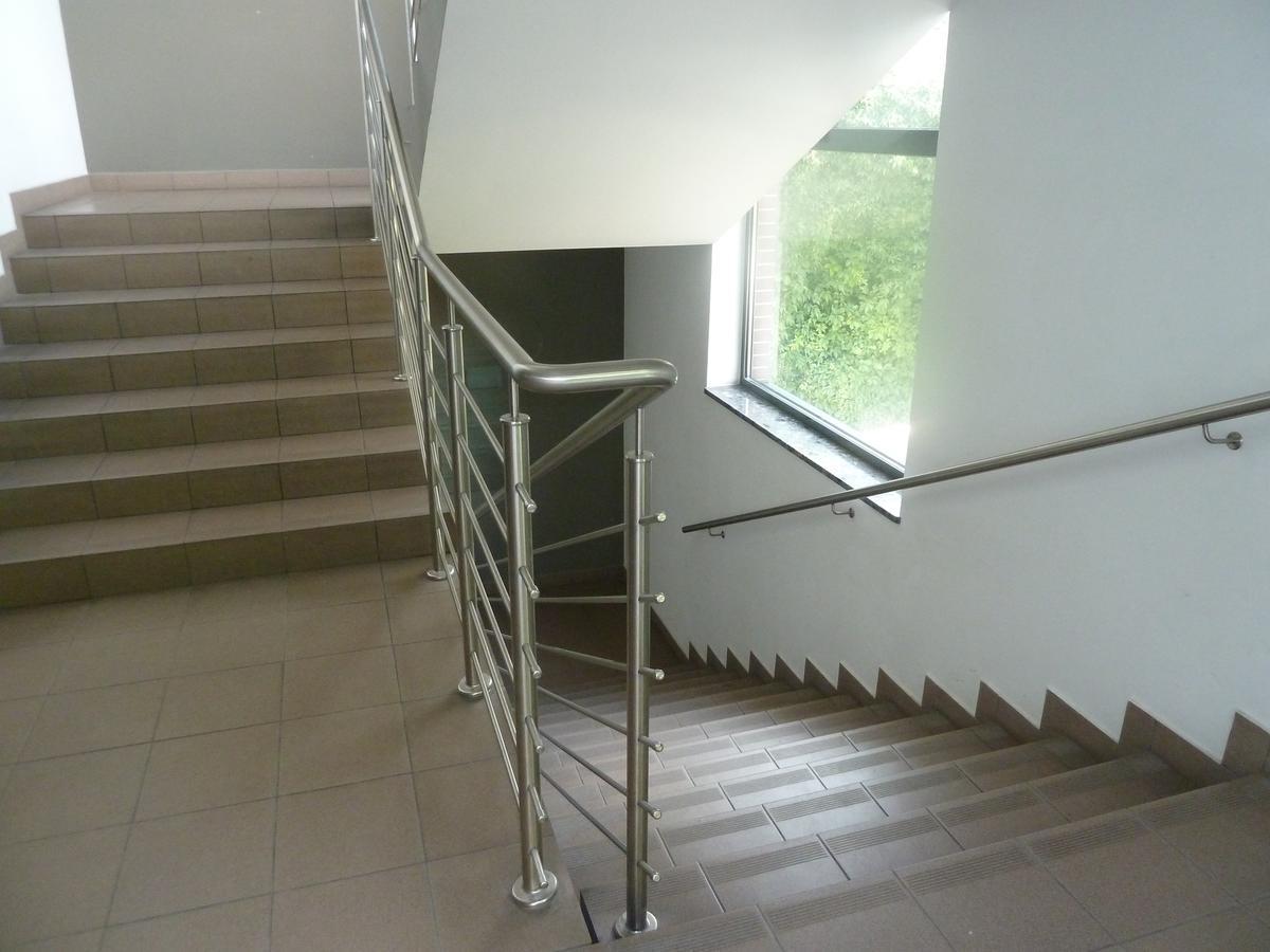 Hostel Gliwice Centrum Parking Exterior foto